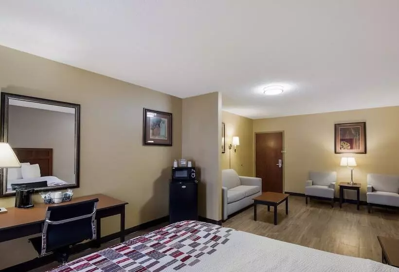 キングサイズベッドのスイートルーム, Red Roof Inn & Suites Bloomsburg   Mifflinville