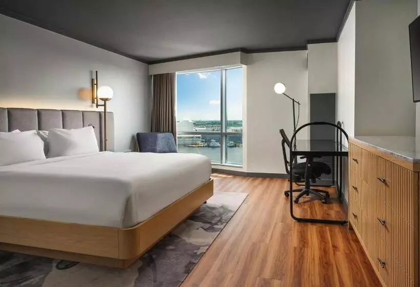 身障者適用キングサイズベッドルーム, Renaissance Portsmouthnorfolk Waterfront