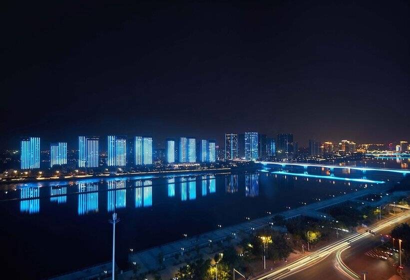 Cameră Club, 福州天元国际威斯汀酒店