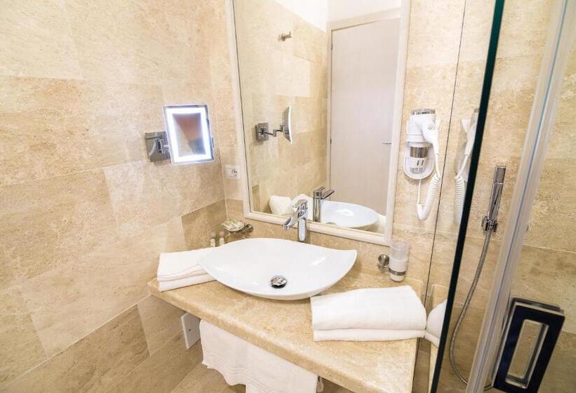 חדר סופריור, Vecchia Marina