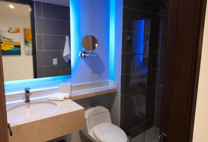 스탠다드 룸 킹사이즈 침대, Zi One Luxury