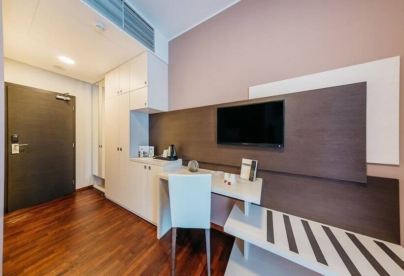 Люкс, Maximus Resort