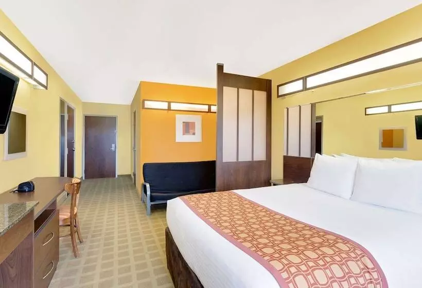 身障者適用スイートルーム, Microtel Inn & Suites By Wyndham Princeton