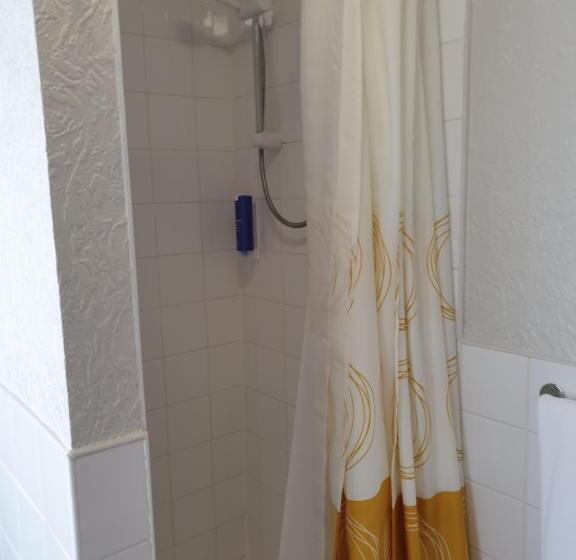 Номер Стандарт Индивидуальный, Corona Blackpool