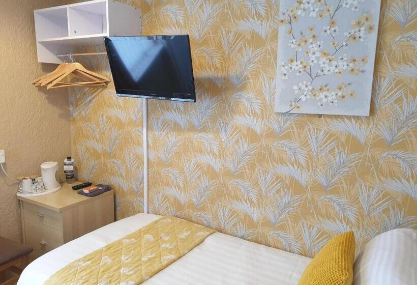 Quarto Estandar Individual, Corona Blackpool