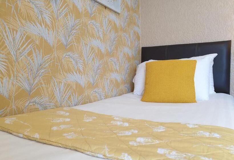 Quarto Estandar Individual, Corona Blackpool