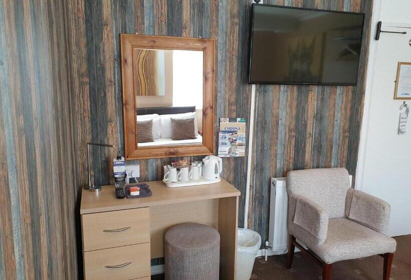 Quarto Familiar, Corona Blackpool