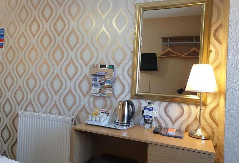 Номер Economy, Corona Blackpool