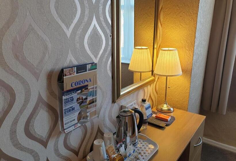 Quarto Economy, Corona Blackpool