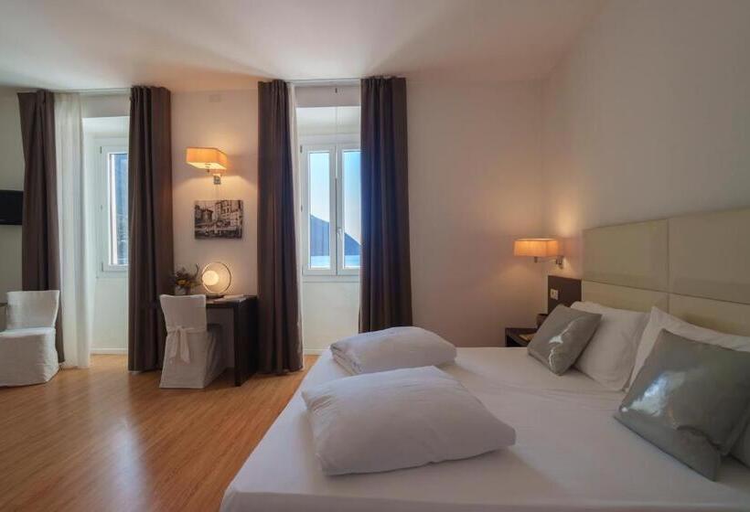 חדר סטנדרט נוף לאגם, Geier