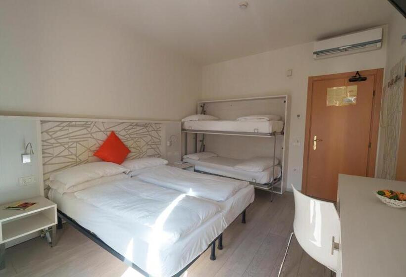 חדר משפחתי, Geier