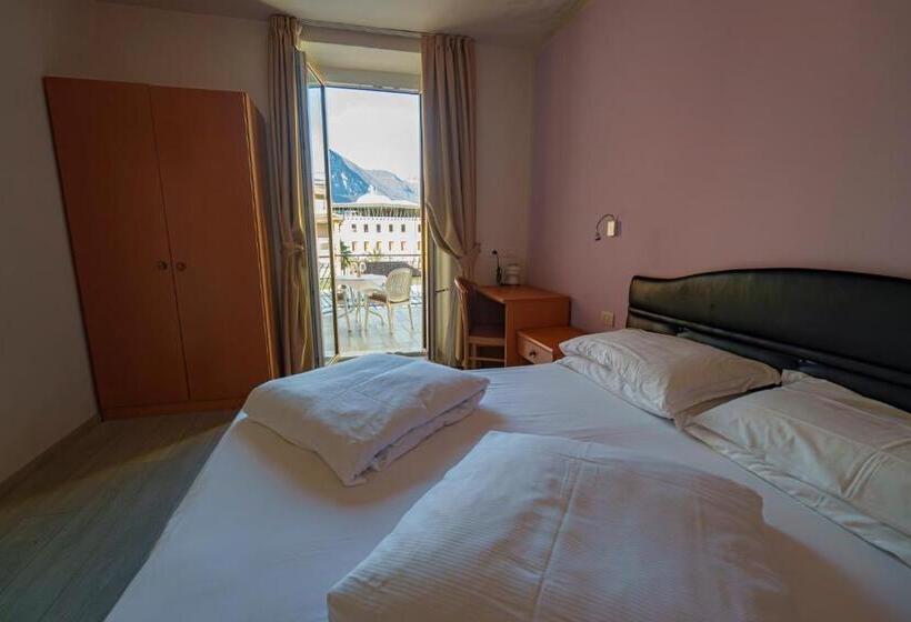 חדר סטנדרט עם מרפסת, Geier