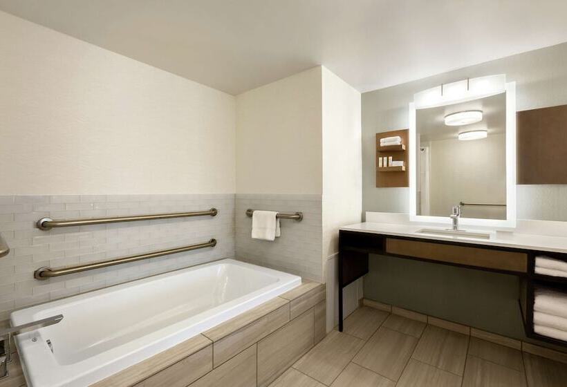 جناح لذوى الاحتياجات الخاصة, Hilton Garden Inn Tifton