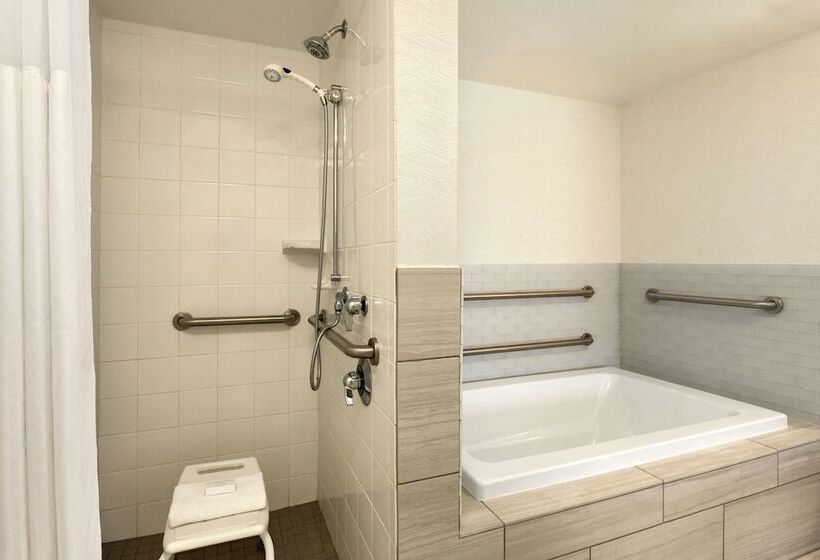 Люкс Адаптированный для Инвалидов, Hilton Garden Inn Tifton