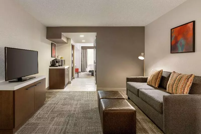 キングサイズベッドのジュニアスイート, Hilton Garden Inn Tifton