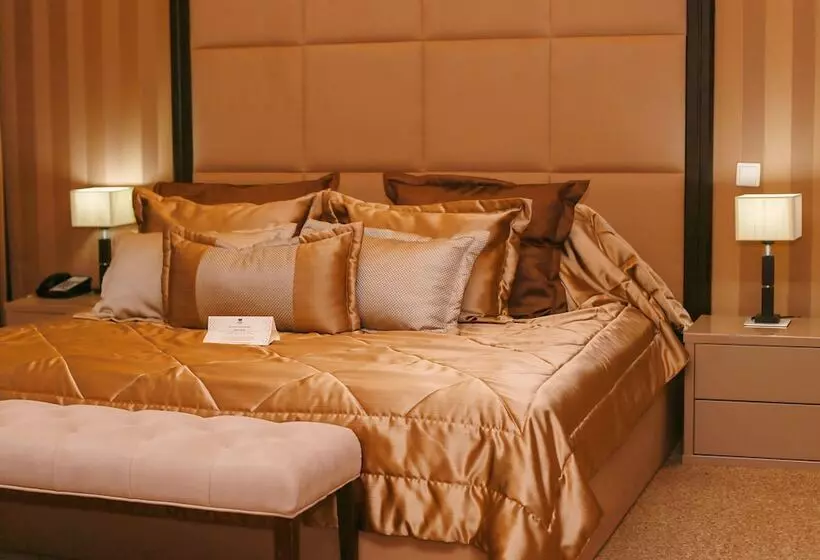 استودیوی استاندارد, King Hotel Astana