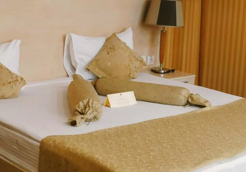 استودیوی استاندارد, King Hotel Astana