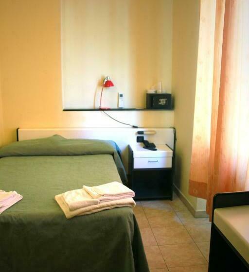 اتاق استاندارد یک نفره, Mary