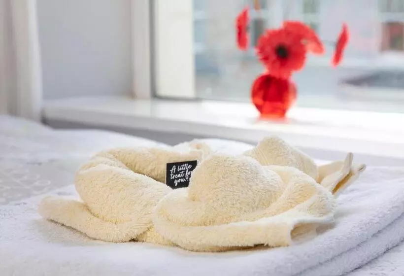 Standard Kolmen Hengen Huone, The Firs Bed And Breakfast