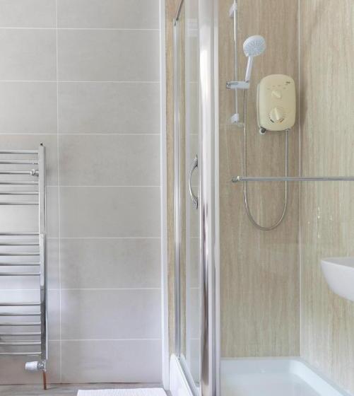 اتاق استاندارد سه نفره, The Firs Bed And Breakfast