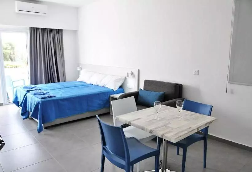 استودیوی لوکس, Kaos Hotel Apartments
