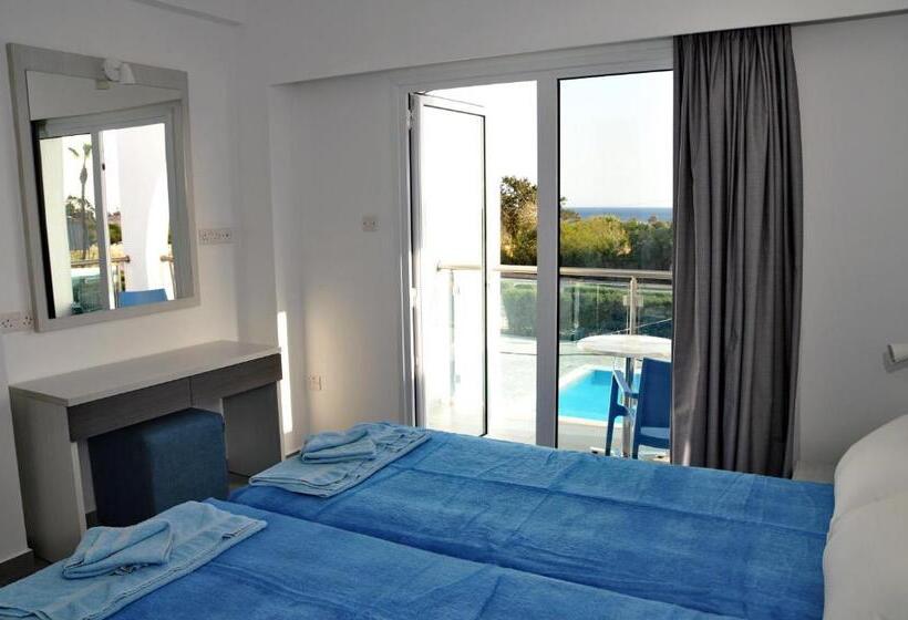 Апартаменты Deluxe с 1 спальней, с видом на бассейн, Kaos Hotel Apartments