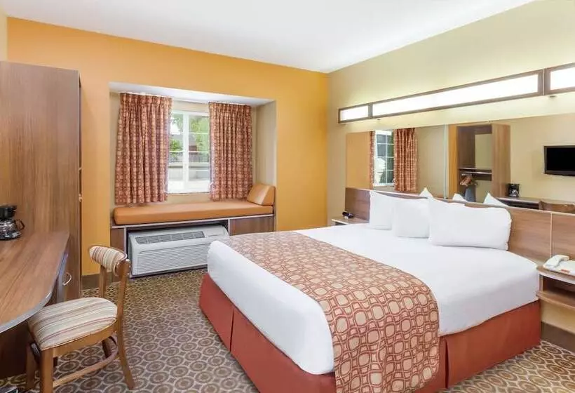 デラックススタジオ, Microtel By Wyndham South Bend Notre Dame University