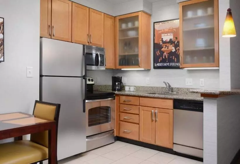 キングサイズベッドのスイートルーム, Residence Inn By Marriott Dallas Plano The Colony