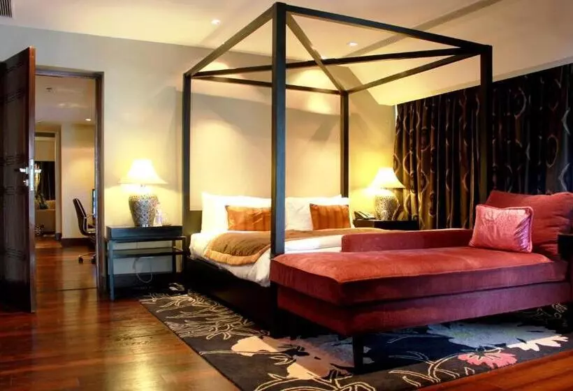 Superior room with lake view, Taj Dal View Srinagar