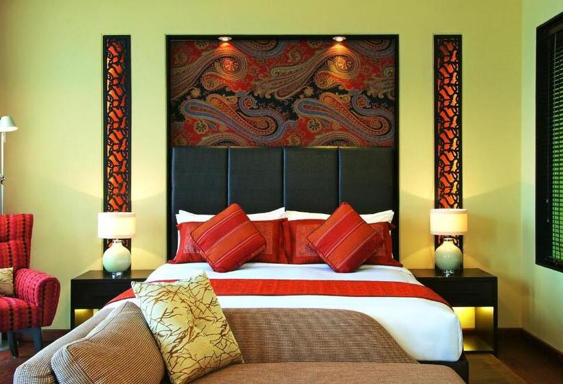 Superior room with lake view, Taj Dal View Srinagar