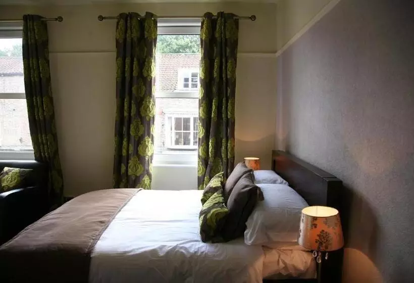 اتاق سوپریور, Gillygate Guest House