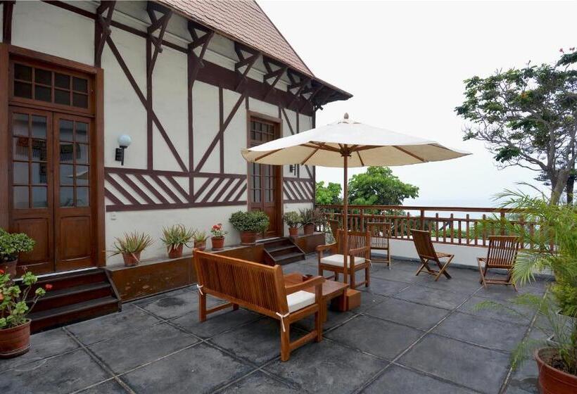 Номер Стандарт Вид на Море с Террасой, Second Home Peru