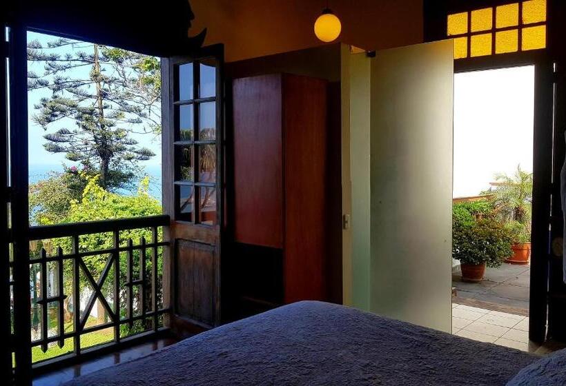 Номер Стандарт Вид на Море с Террасой, Second Home Peru