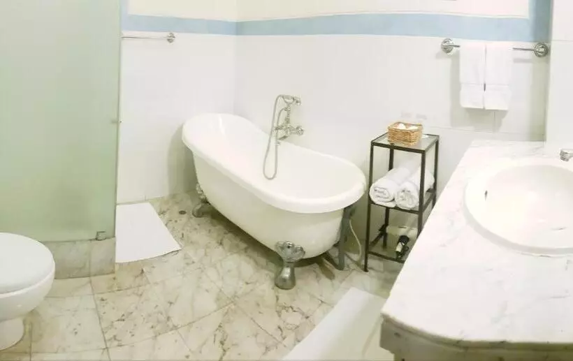 Habitación Estándar Vista Jardín, Second Home Peru