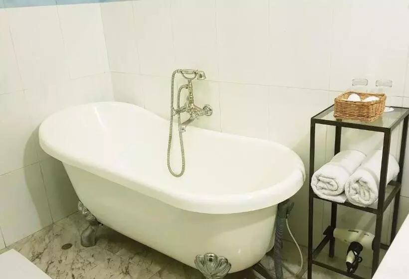 Habitación Estándar Vista Jardín, Second Home Peru