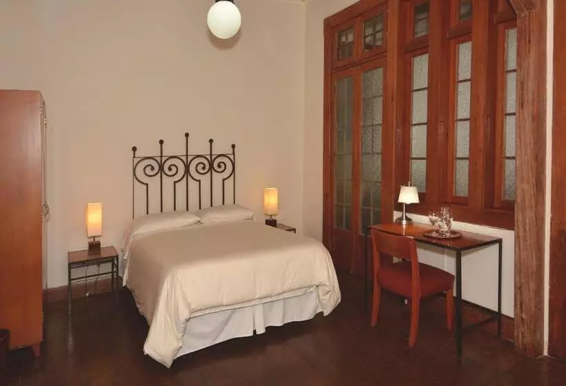 Habitación Estándar 2 Camas Matrimonio, Second Home Peru