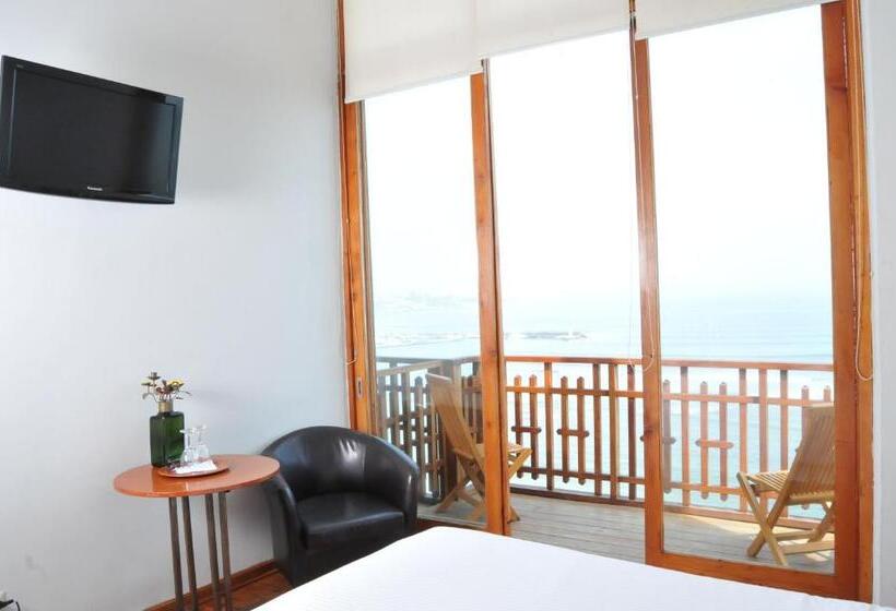 Номер Стандарт Вид на Море с Балконом, Second Home Peru