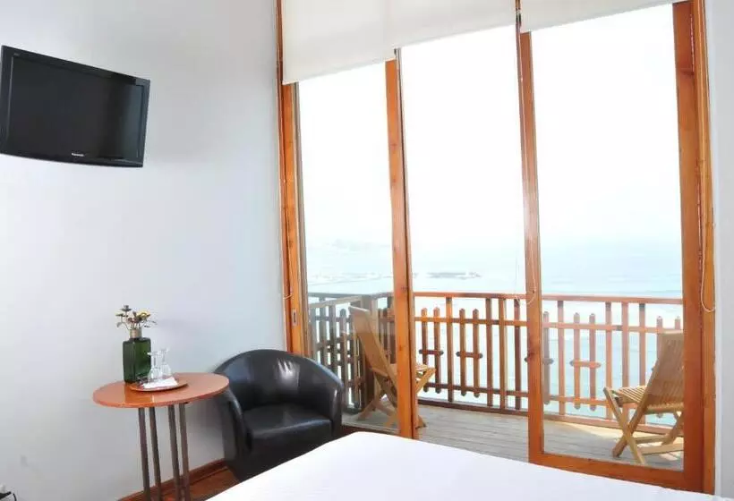 Habitación Estándar Vista Mar con Balcón, Second Home Peru