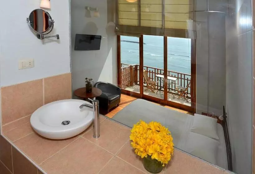 Habitación Deluxe Vista Mar con Balcón, Second Home Peru