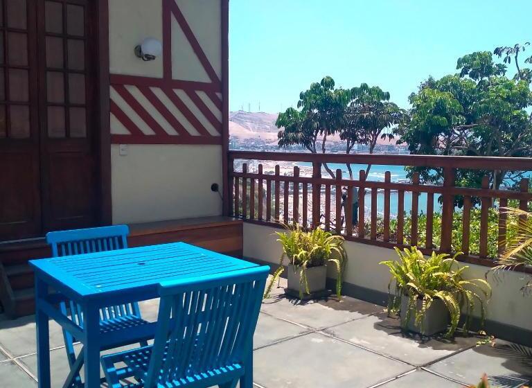 Номер Стандарт Вид на Море с Террасой, Second Home Peru