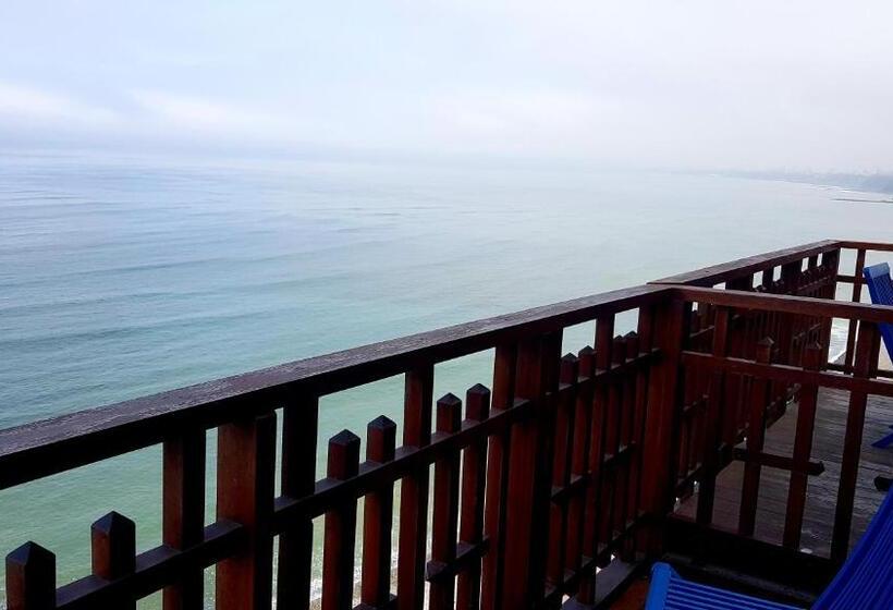Номер Стандарт Вид на Море с Балконом, Second Home Peru