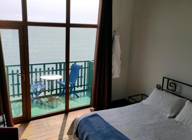 Номер Deluxe Вид на Море с Балконом, Second Home Peru