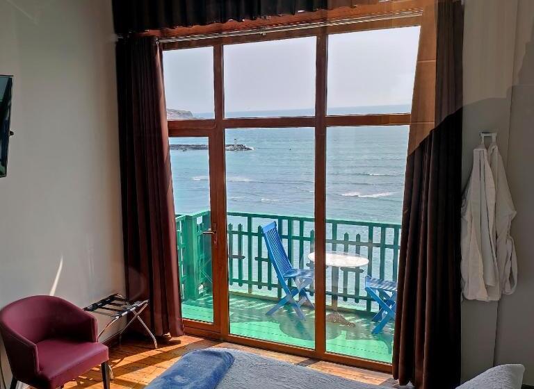 Номер Deluxe Вид на Море с Балконом, Second Home Peru