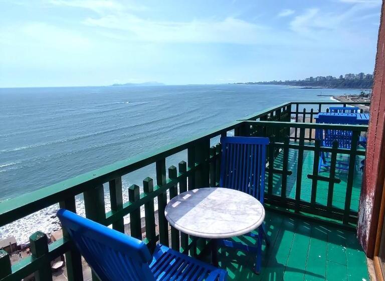 Номер Deluxe Вид на Море с Балконом, Second Home Peru
