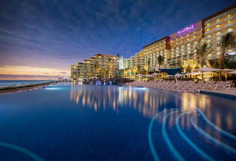 キングサイズベッドのスタンダードルーム, Hard Rock Hotel Cancun   All Inclusive