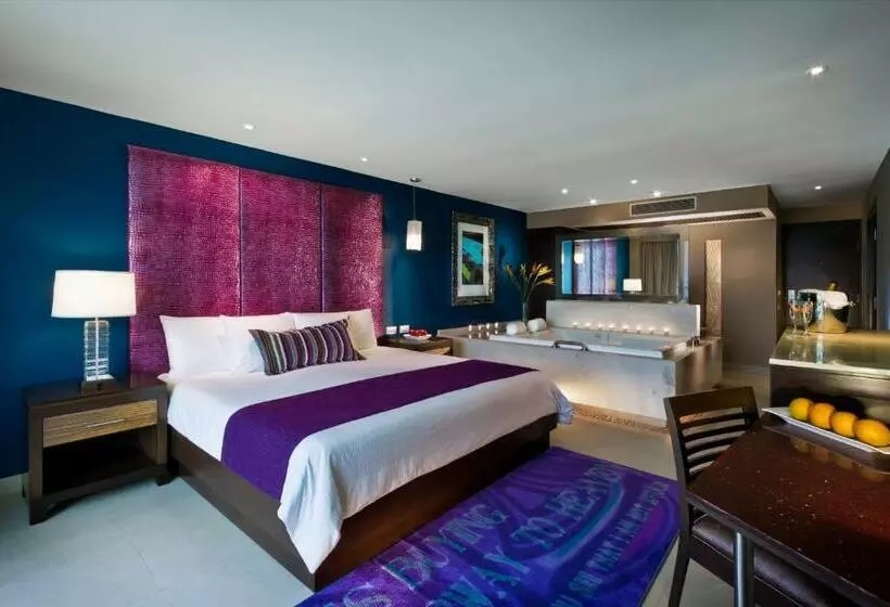 キングサイズベッドのスタンダードルーム, Hard Rock Hotel Cancun   All Inclusive