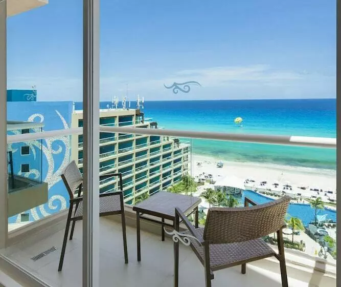 キングサイズベッドのスタンダードルーム, Hard Rock Hotel Cancun   All Inclusive