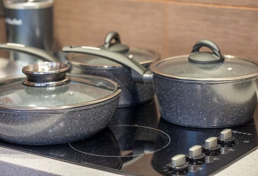 Апартаменты 1 Спальня, High Street Town House