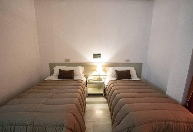 Студио Стандарт Вид на Бассейн, Hospedium Hotel Apartamentos Simón Verde