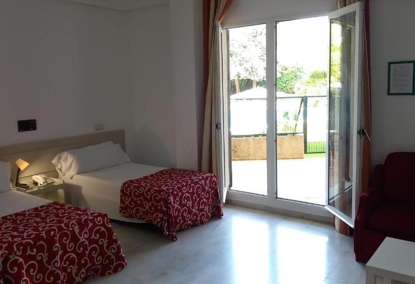 דירת חדר עם טרסה, Hospedium Hotel Apartamentos Simón Verde